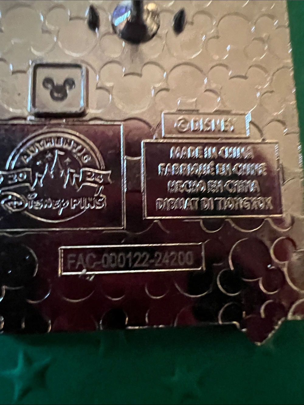 Disney 2024 Stitch Mystery Box Pin Lilo and Stitch Hugging Photograph - Picture 4 of 7